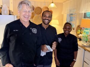 Read more about the article How Hiring a Personal Chef Works